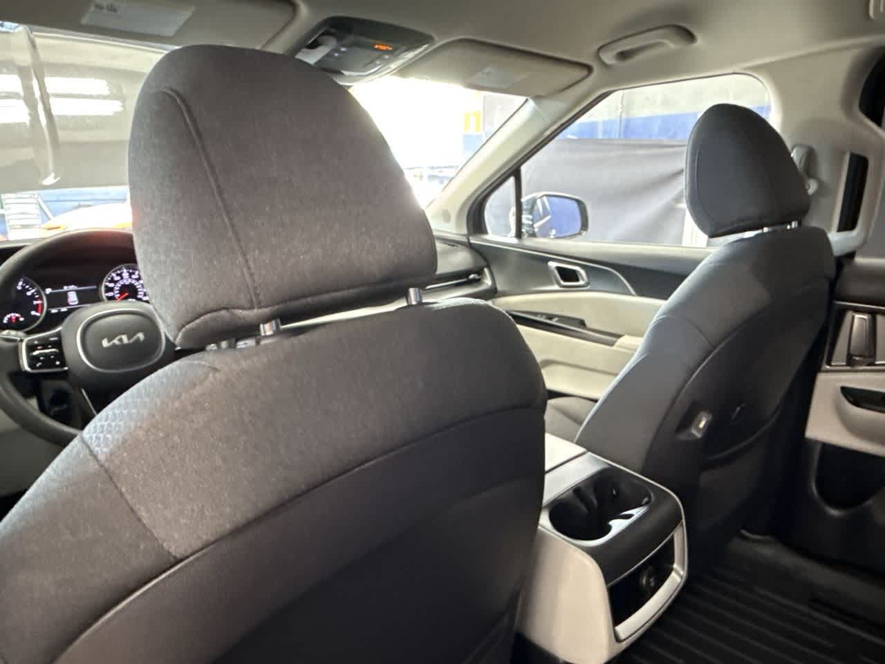 Thumbnail: 2024 Kia Carnival - 23