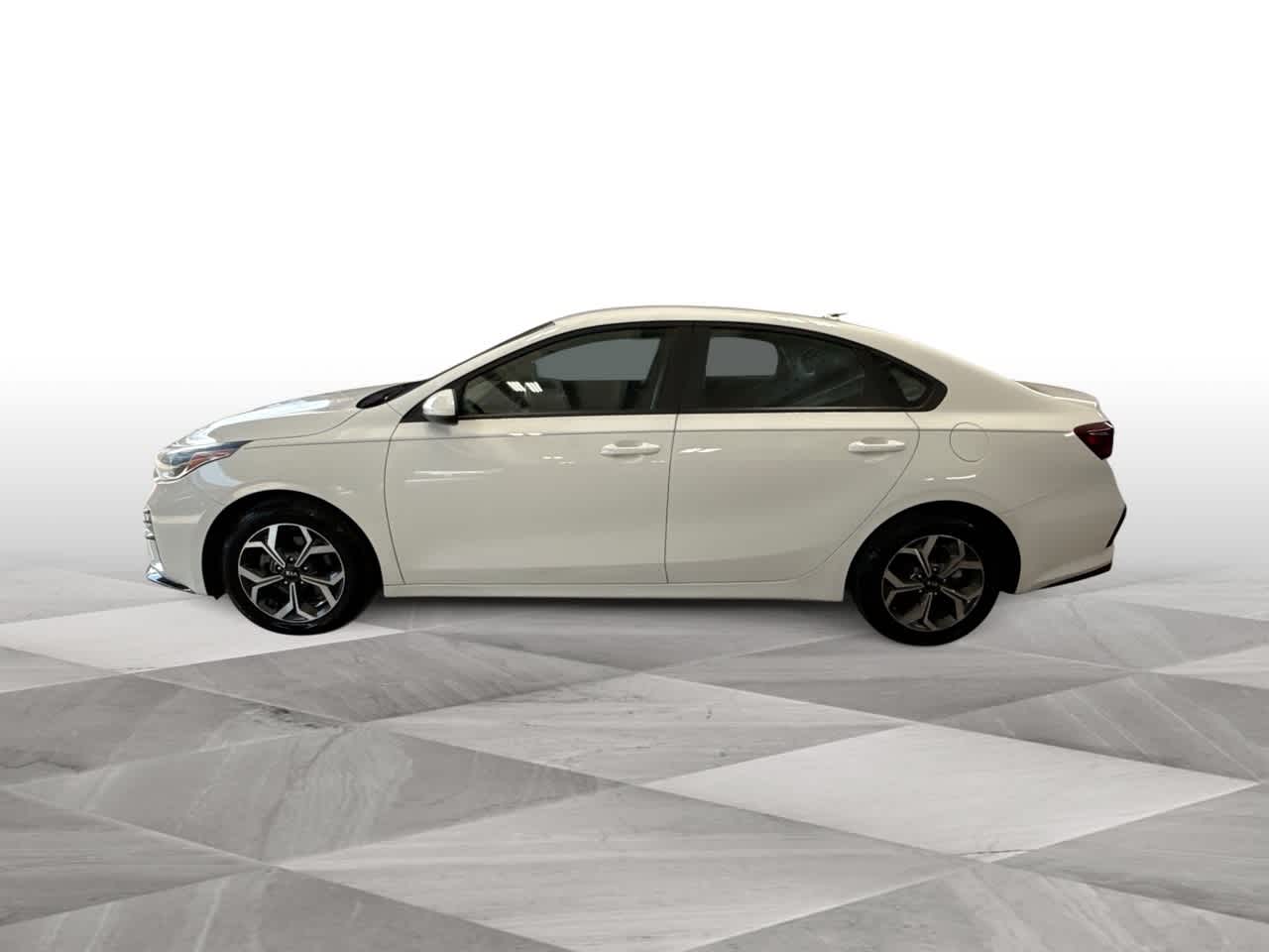 Thumbnail: 2020 Kia Forte - 5