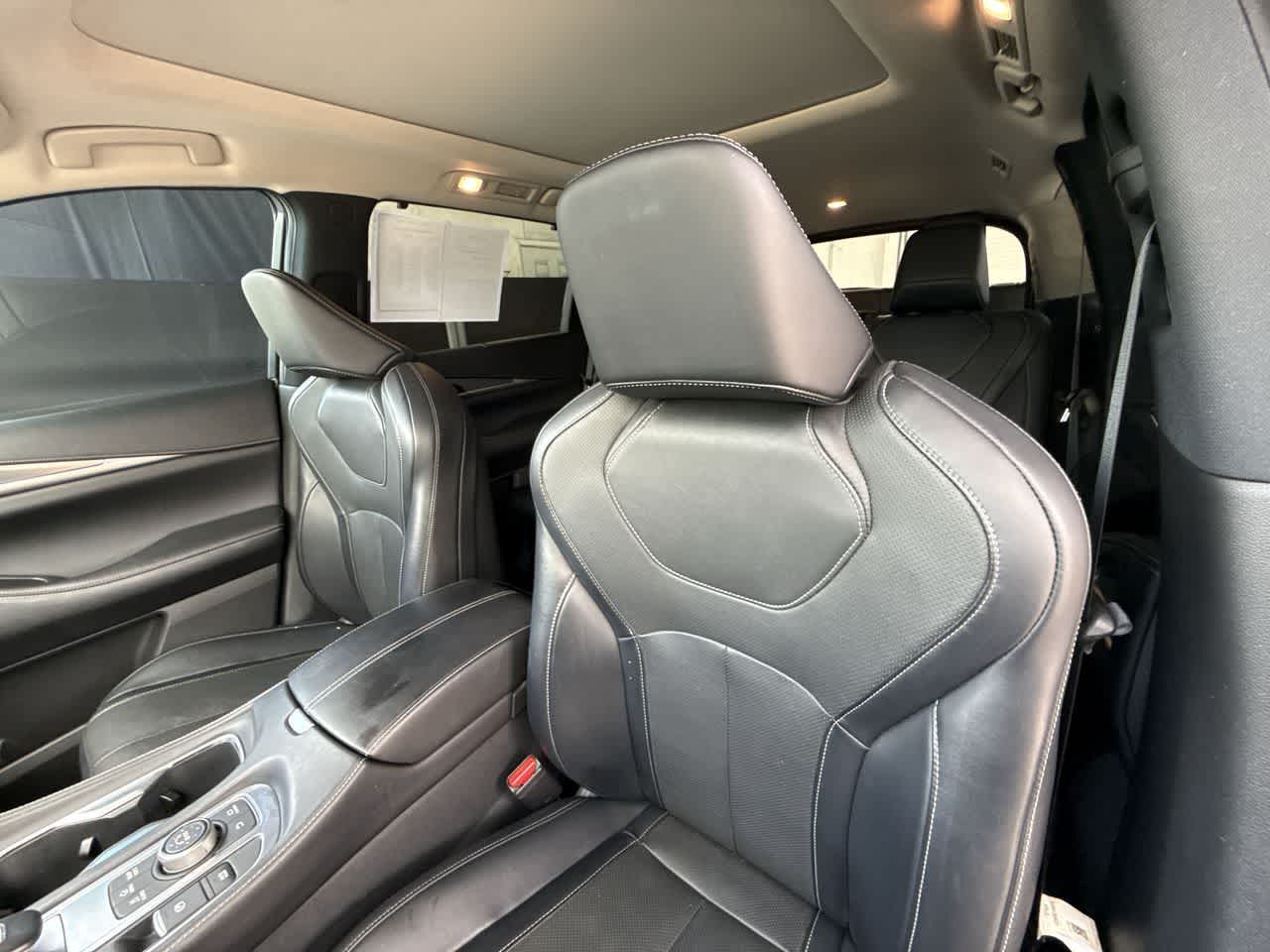 Thumbnail: 2023 INFINITI QX60 - 14