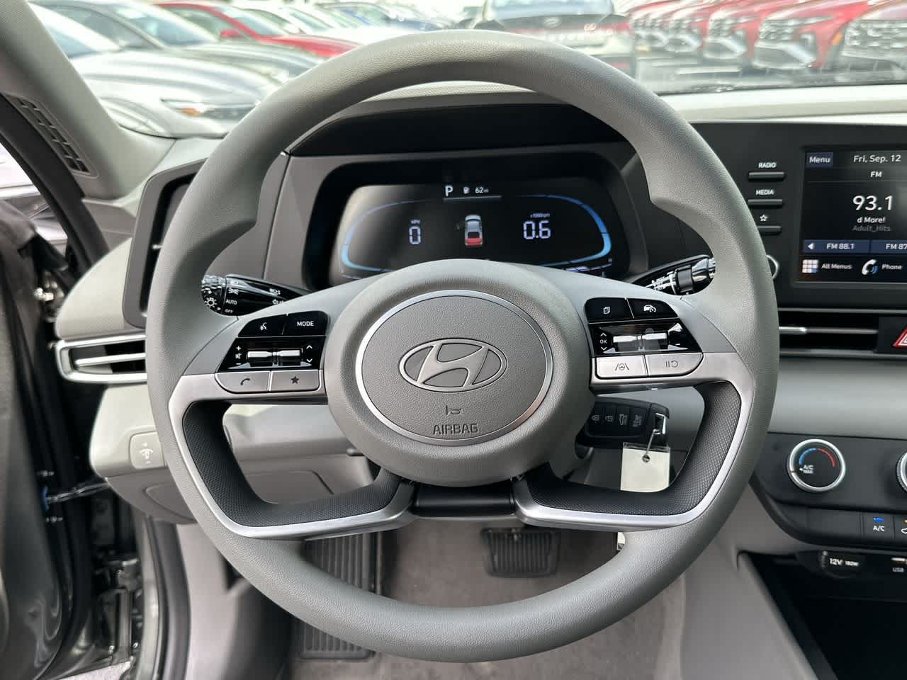 Thumbnail: 2025 Hyundai Elantra - 15