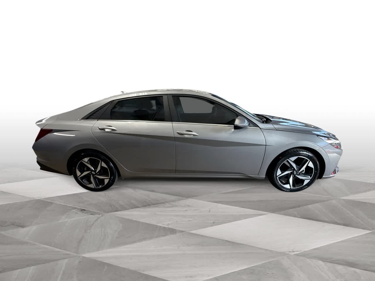 Thumbnail: 2023 Hyundai Elantra - 8