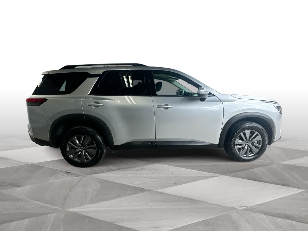 Thumbnail: 2025 Nissan Pathfinder - 9