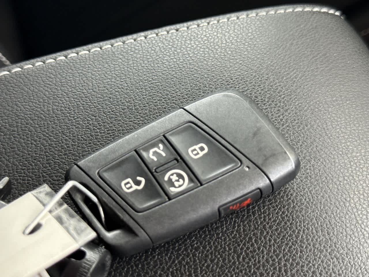 Thumbnail: 2023 Volkswagen Tiguan - 28