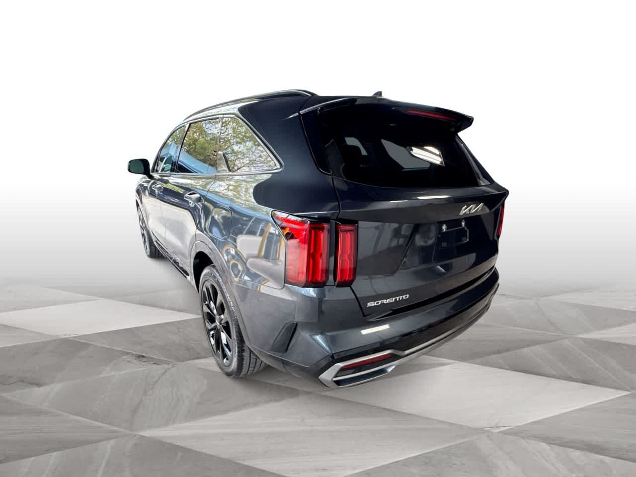 Thumbnail: 2023 Kia Sorento - 6