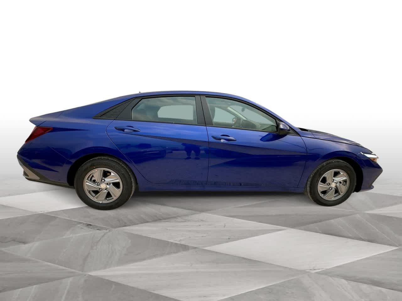 Thumbnail: 2025 Hyundai Elantra - 9