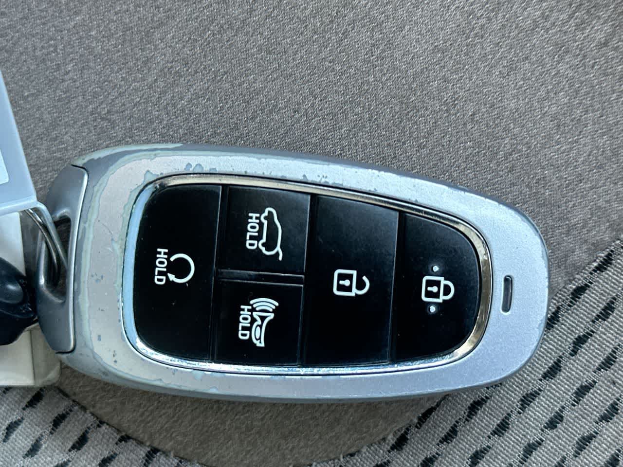 Thumbnail: 2023 Hyundai Santa Fe - 28