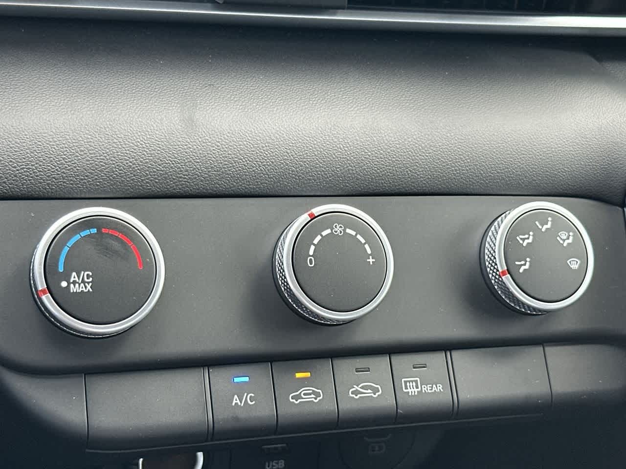 Thumbnail: 2025 Hyundai Elantra - 20