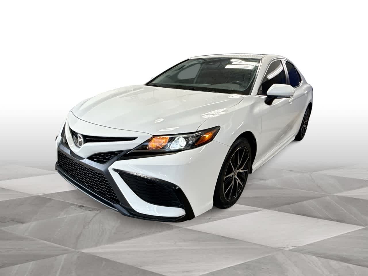 Thumbnail: 2022 Toyota Camry - 1