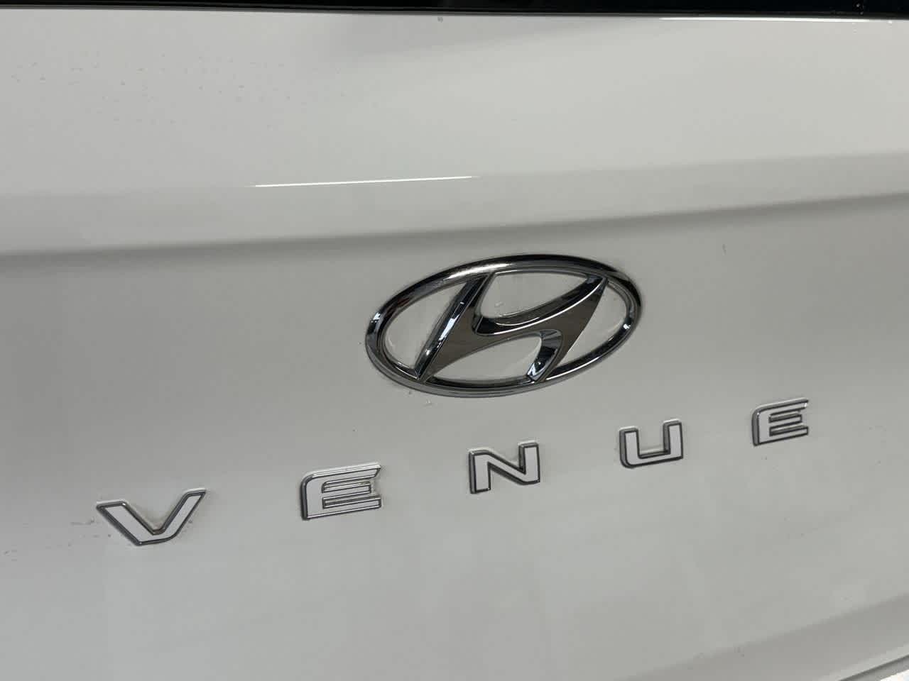 Thumbnail: 2025 Hyundai Venue - 10