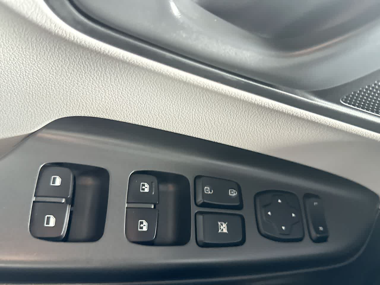 Thumbnail: 2023 Hyundai Kona - 17