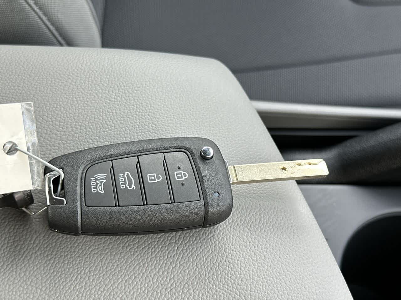 Thumbnail: 2025 Hyundai Elantra - 28