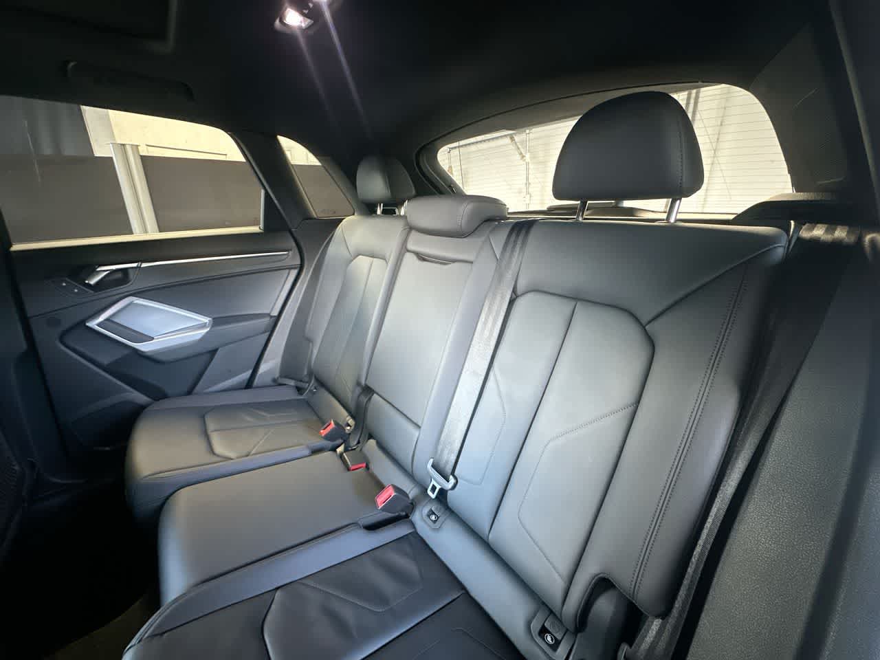 Thumbnail: 2025 Audi Q3 - 22