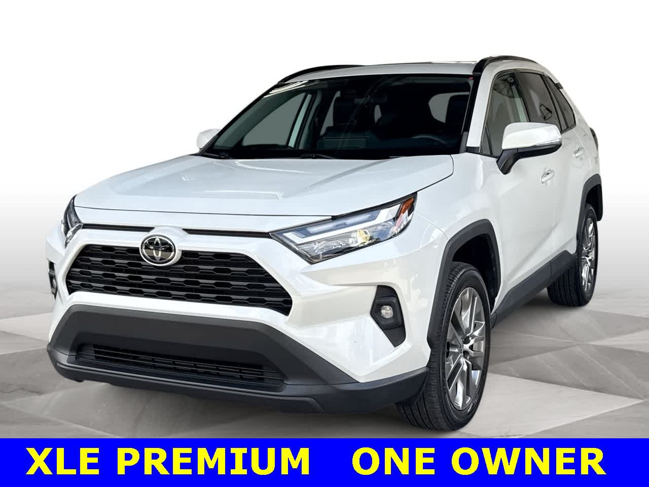 Thumbnail: 2023 Toyota RAV4 - 4