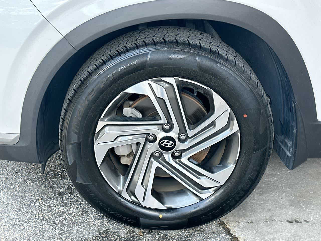 Thumbnail: 2023 Hyundai Santa Fe - 11