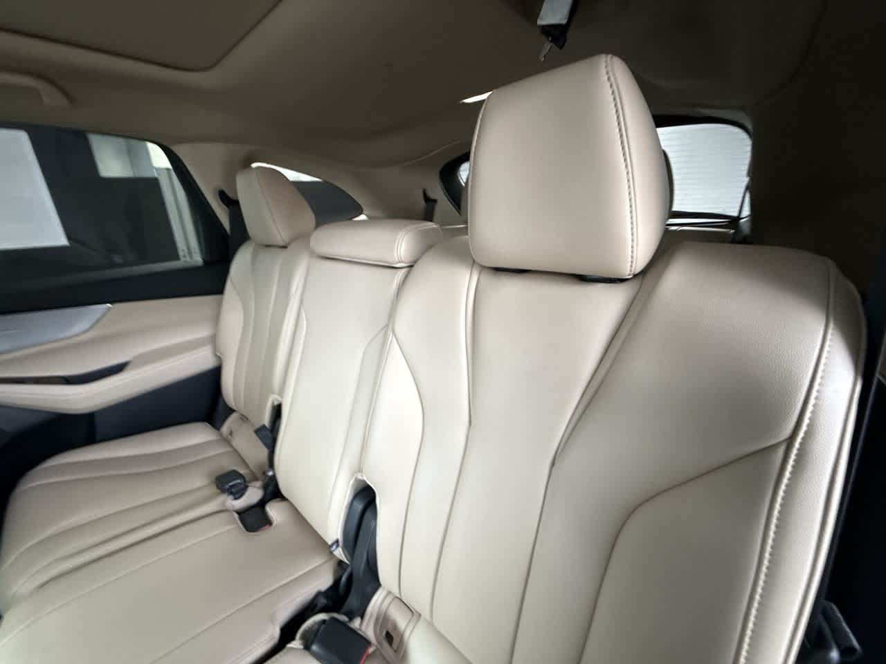 Thumbnail: 2023 Acura MDX - 22