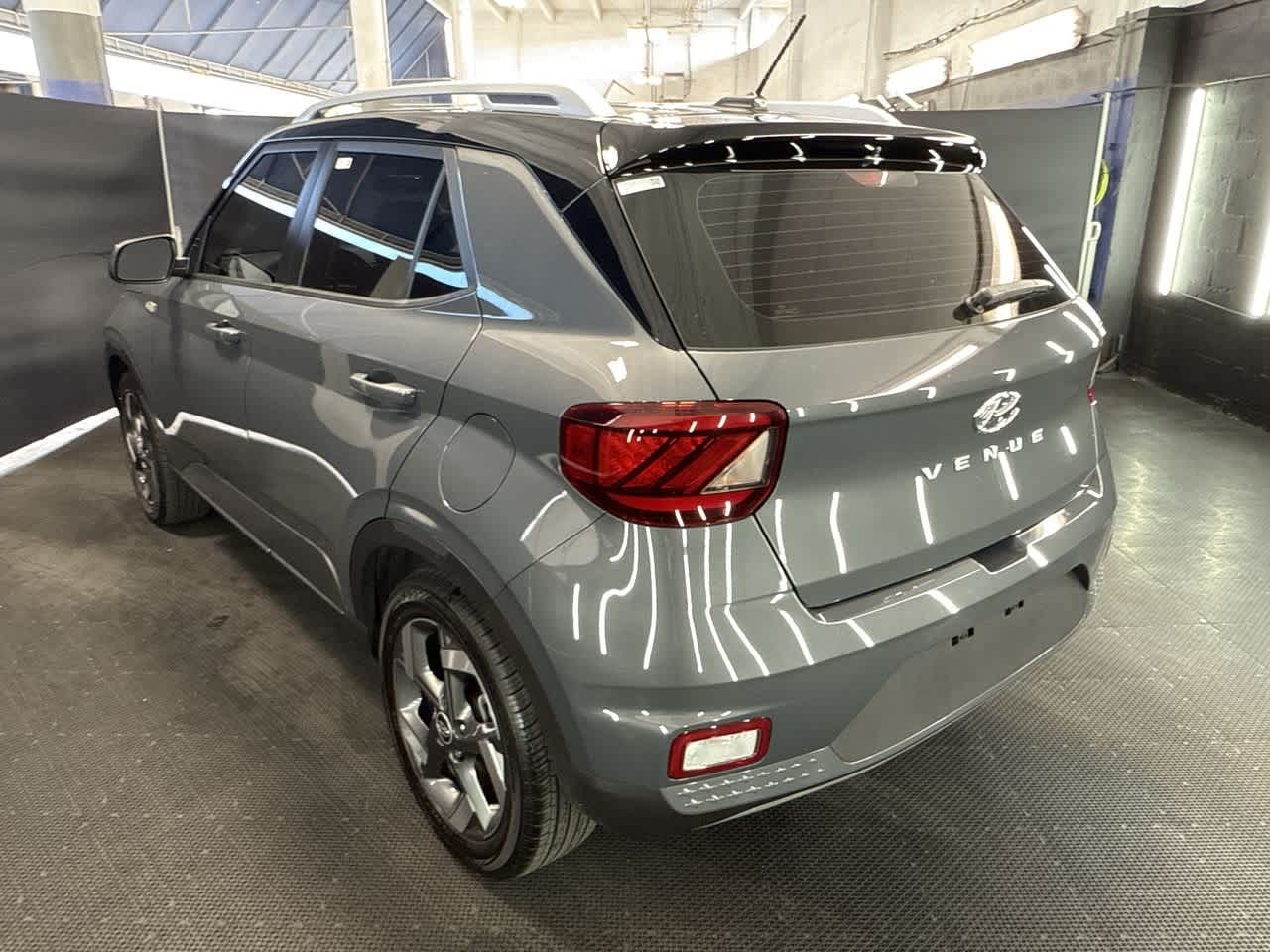 Thumbnail: 2024 Hyundai Venue - 15