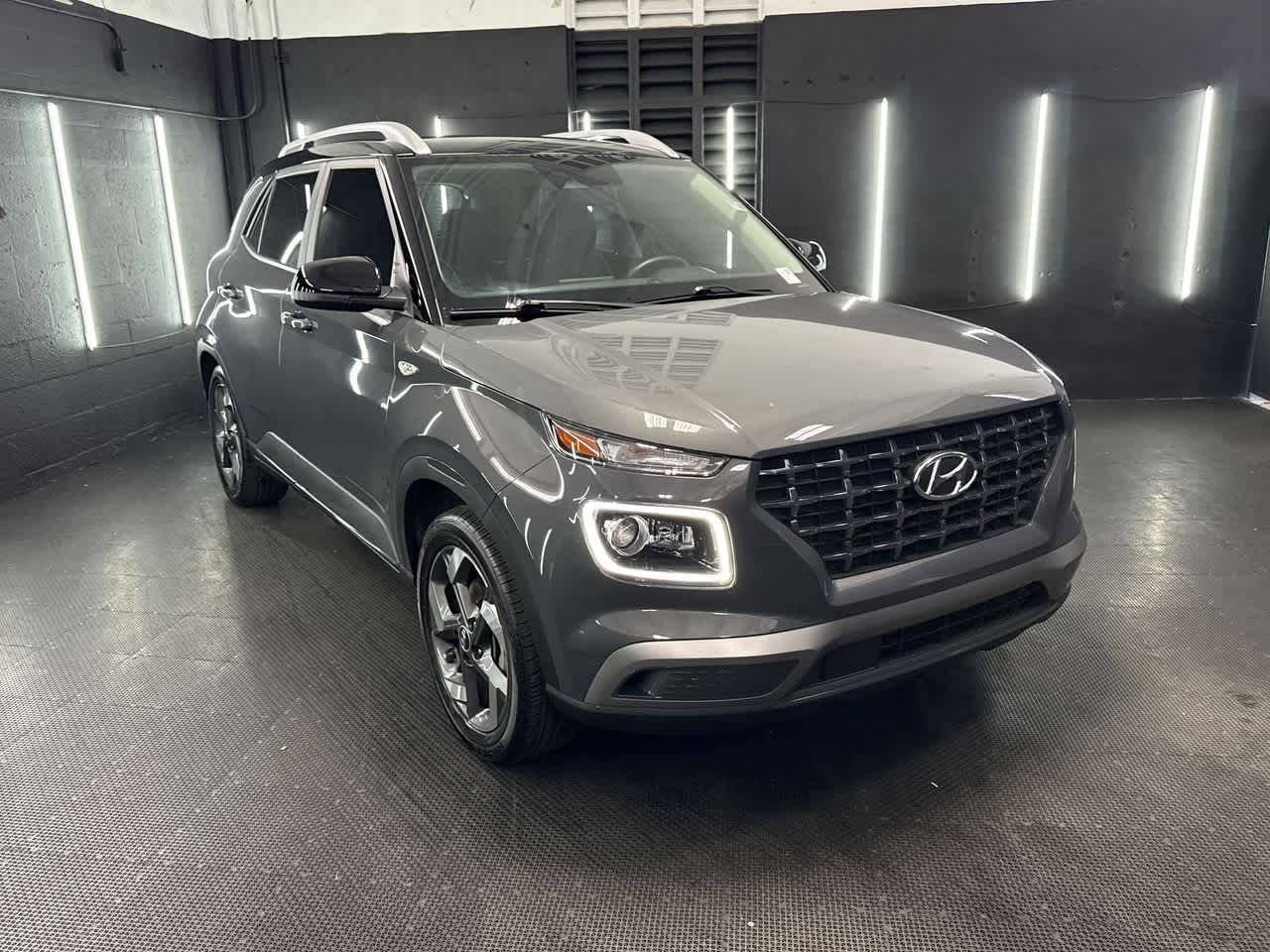 Thumbnail: 2024 Hyundai Venue - 11