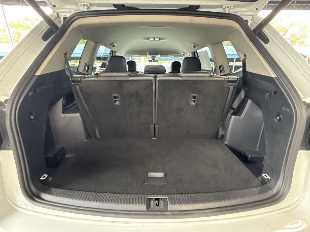 Thumbnail: 2024 Volkswagen Atlas - 25