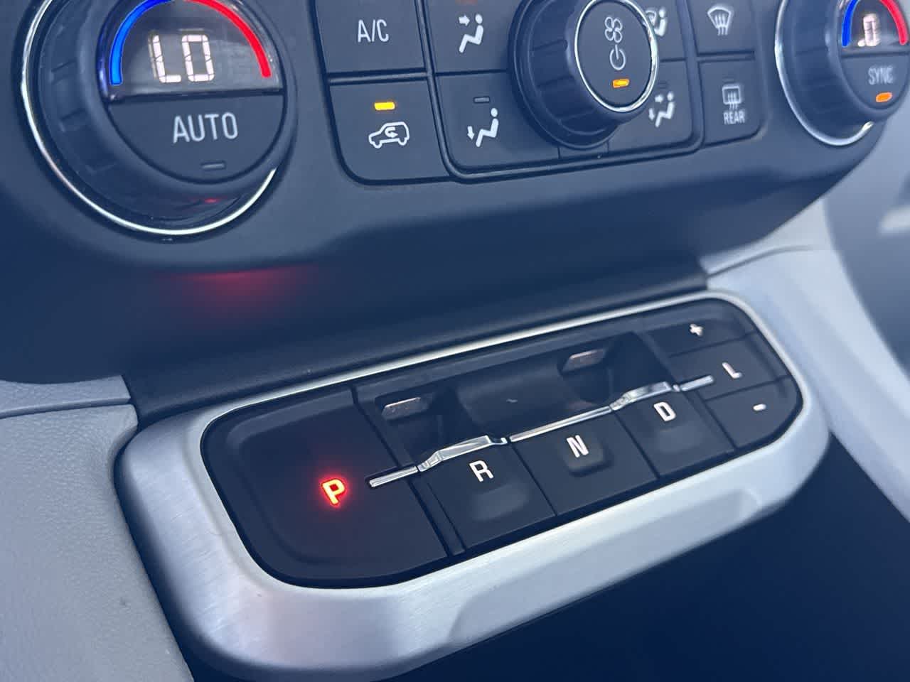 Thumbnail: 2023 GMC Acadia - 21