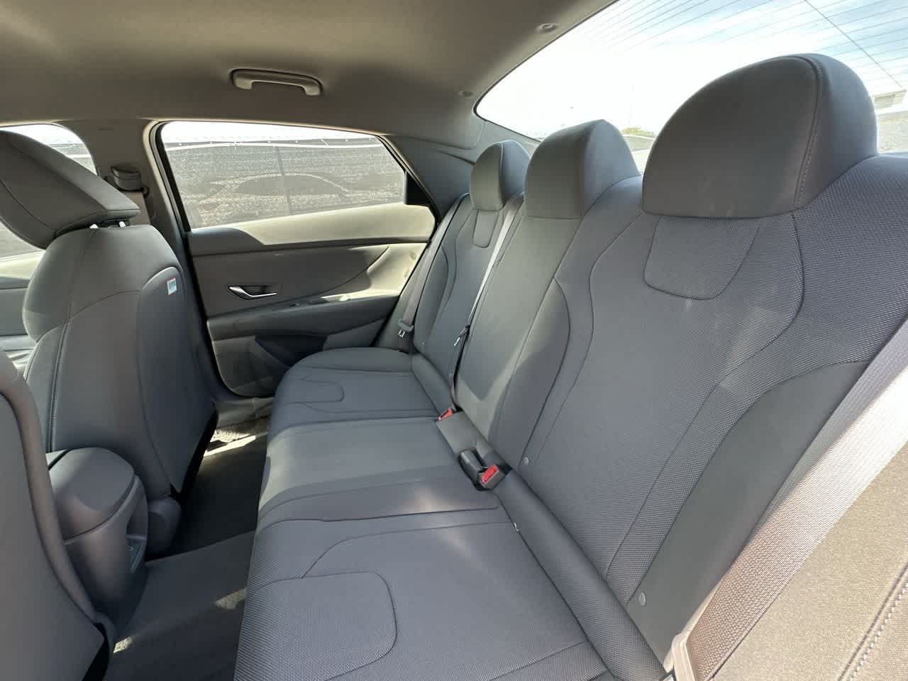 Thumbnail: 2025 Hyundai Elantra - 22