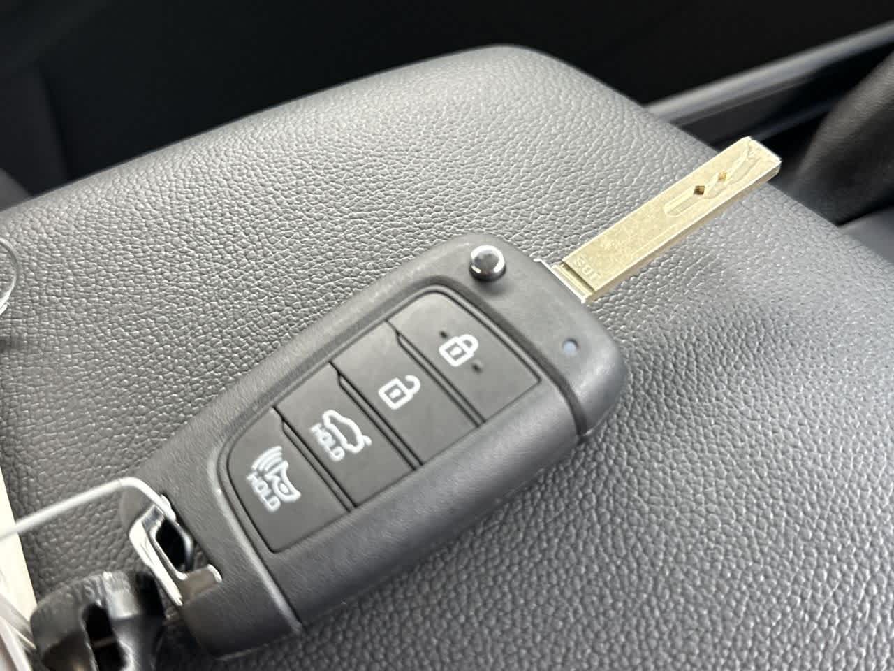 Thumbnail: 2025 Hyundai Elantra - 28