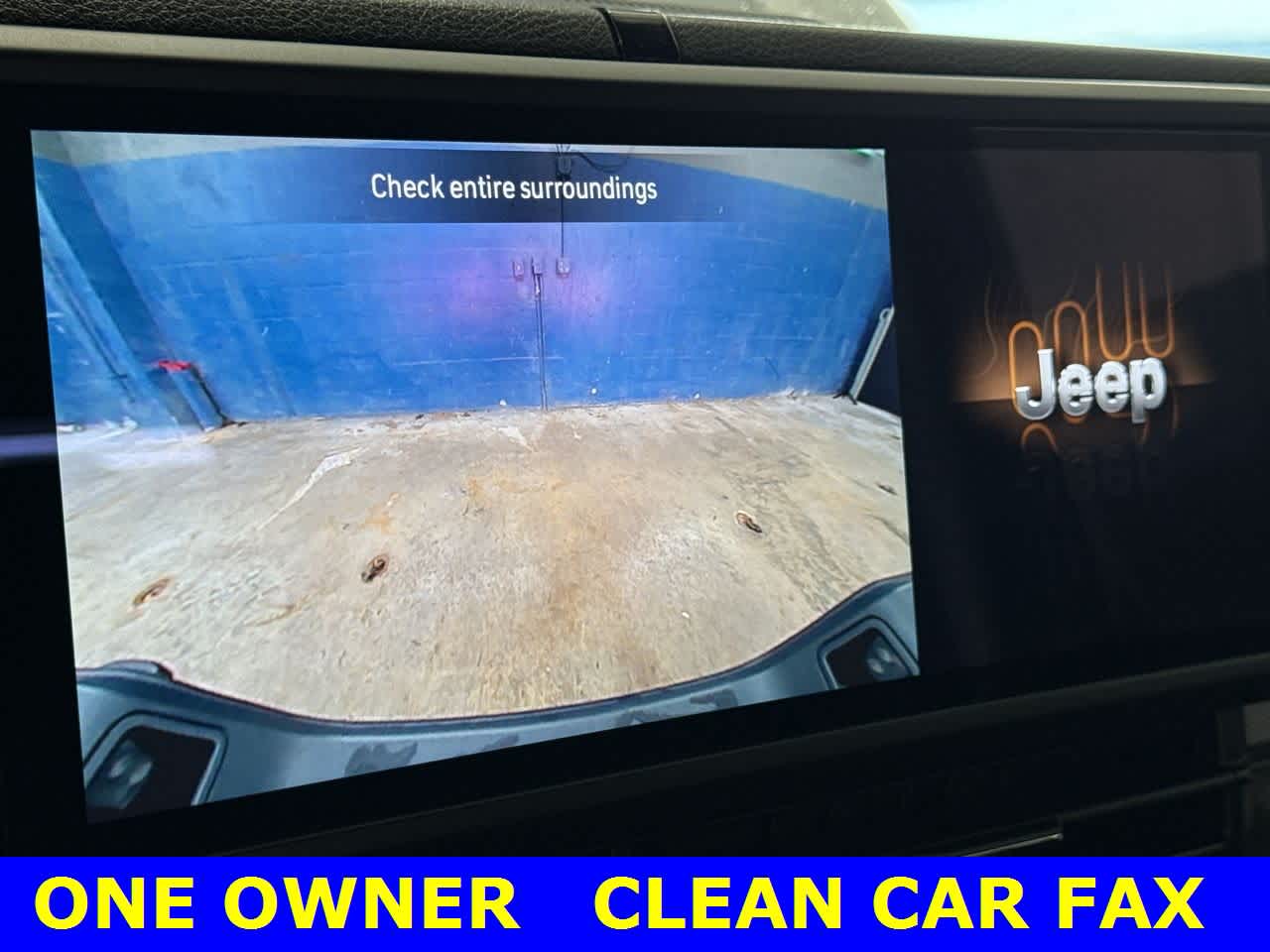 Thumbnail: 2024 Jeep Gladiator - 19