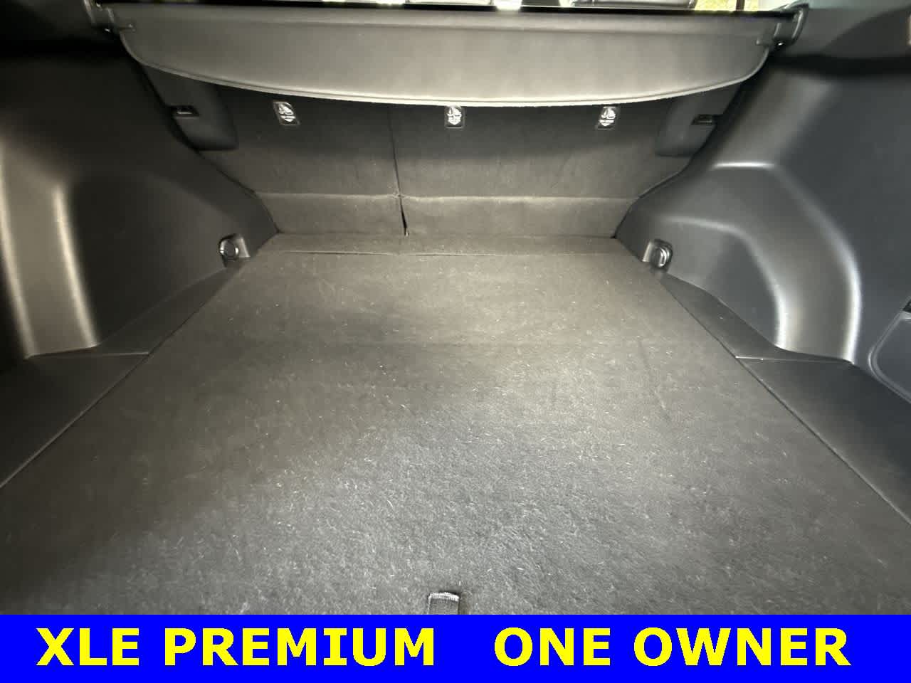 Thumbnail: 2023 Toyota RAV4 - 25