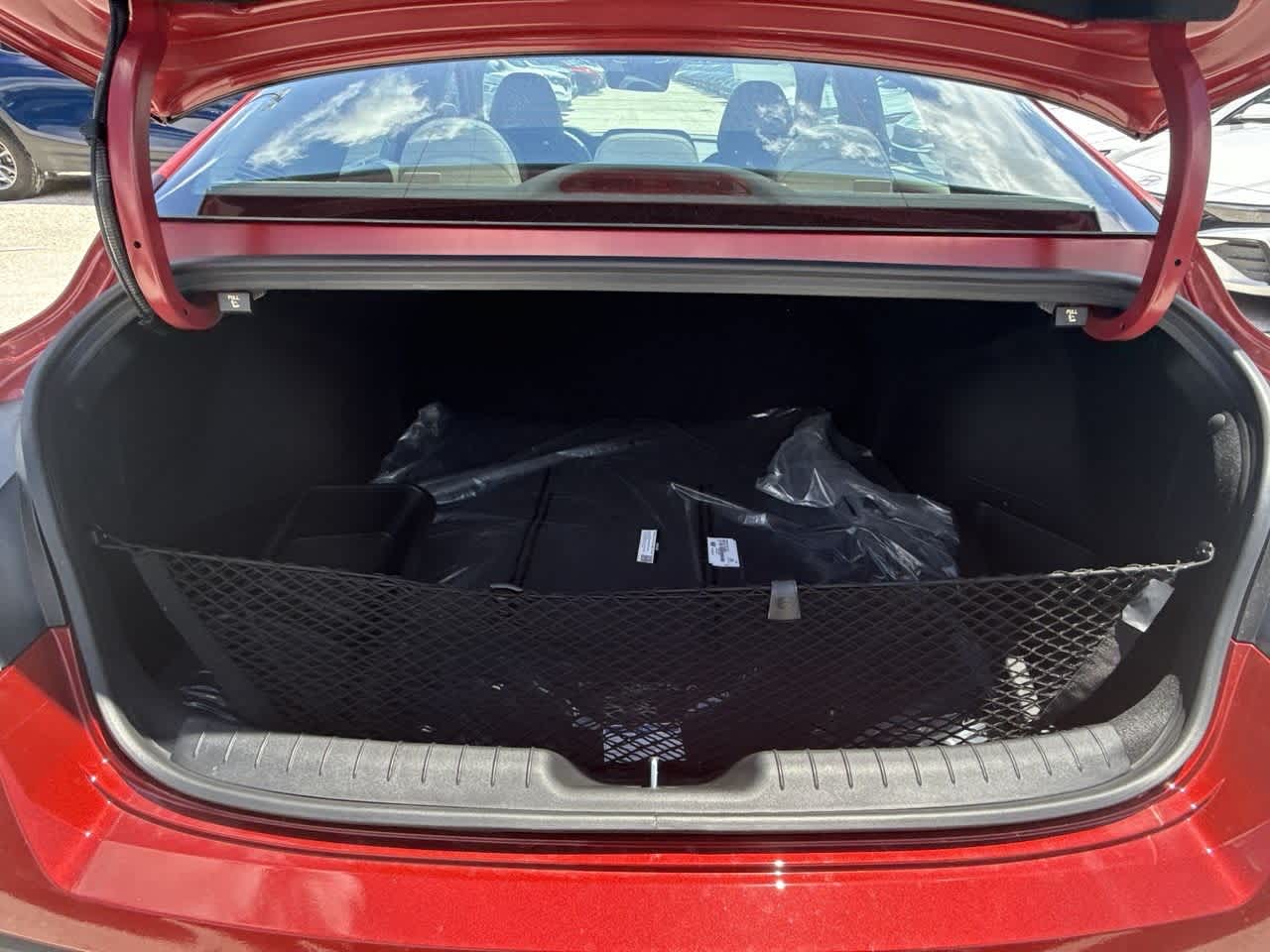 Thumbnail: 2025 Hyundai Elantra - 25