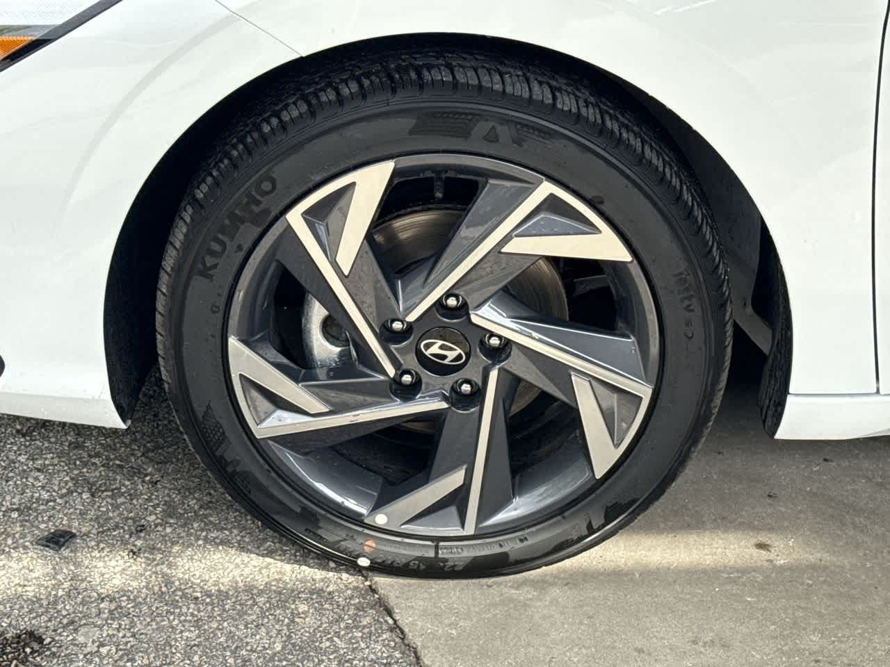 Thumbnail: 2025 Hyundai Elantra - 11