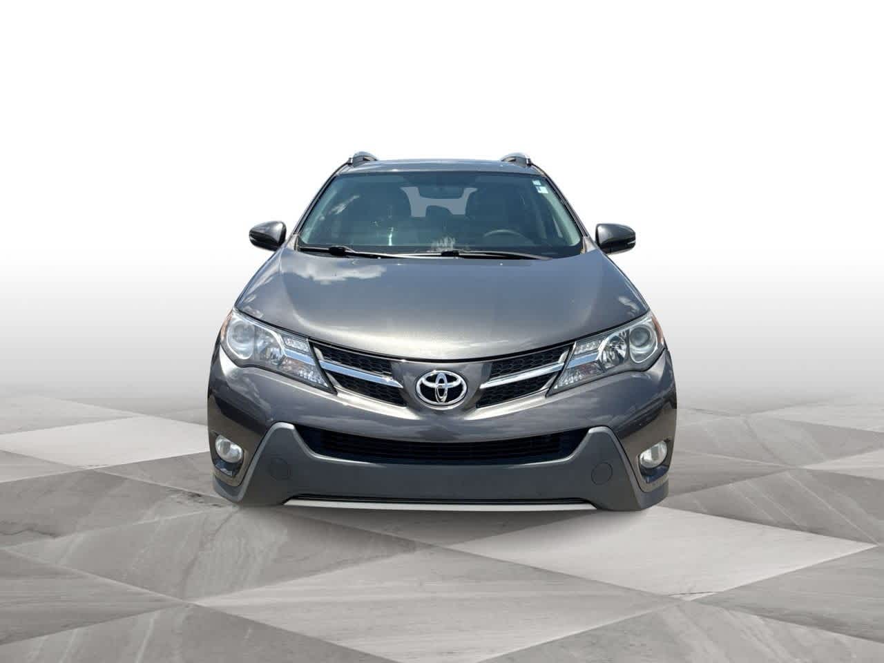 2014 Toyota RAV4 XLE 3
