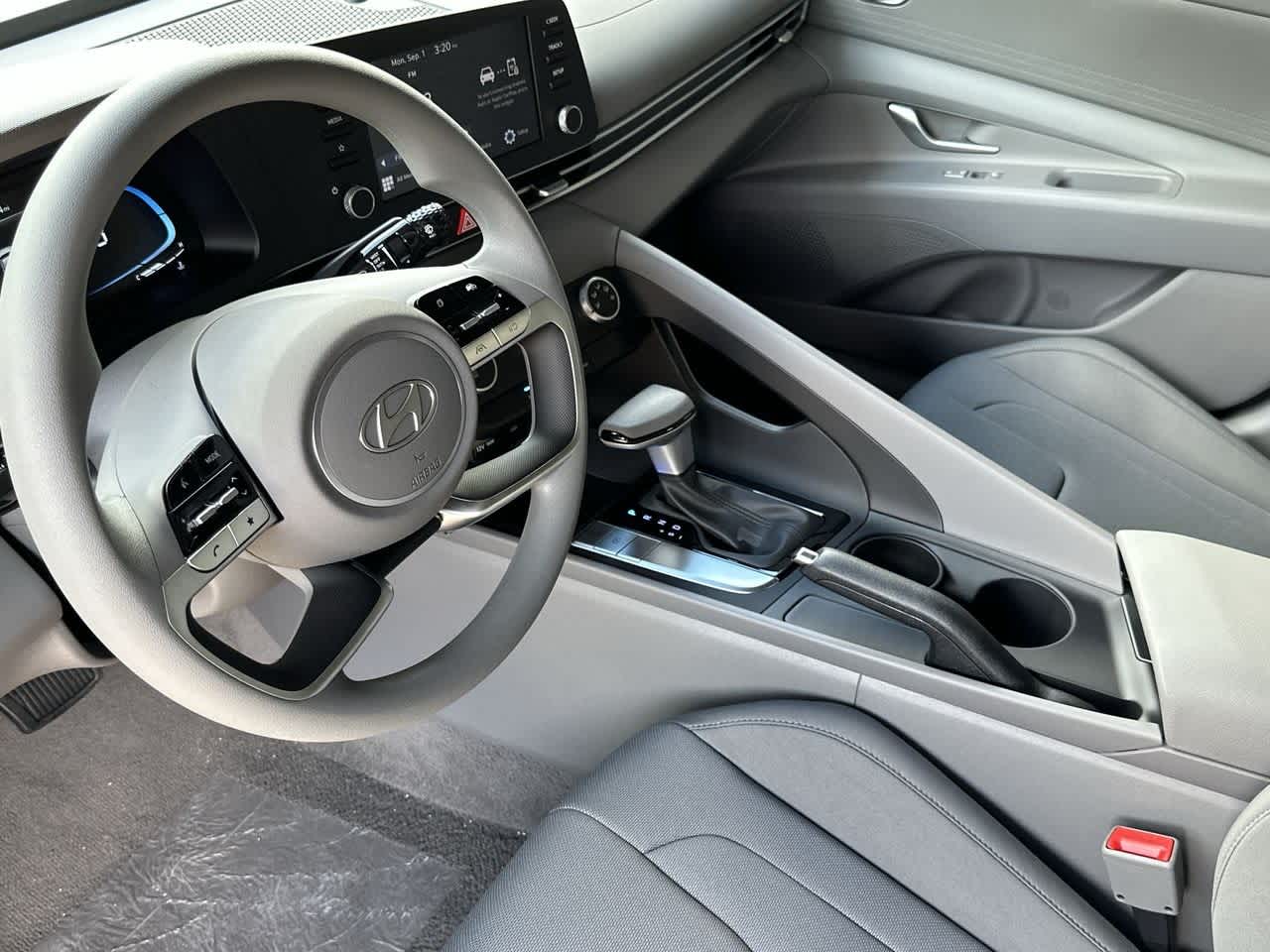 Thumbnail: 2025 Hyundai Elantra - 13