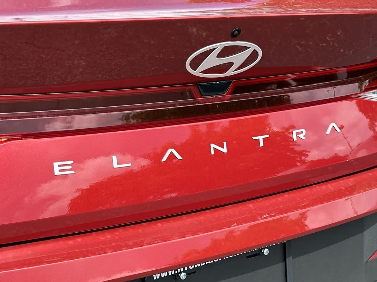 Thumbnail: 2025 Hyundai Elantra - 10