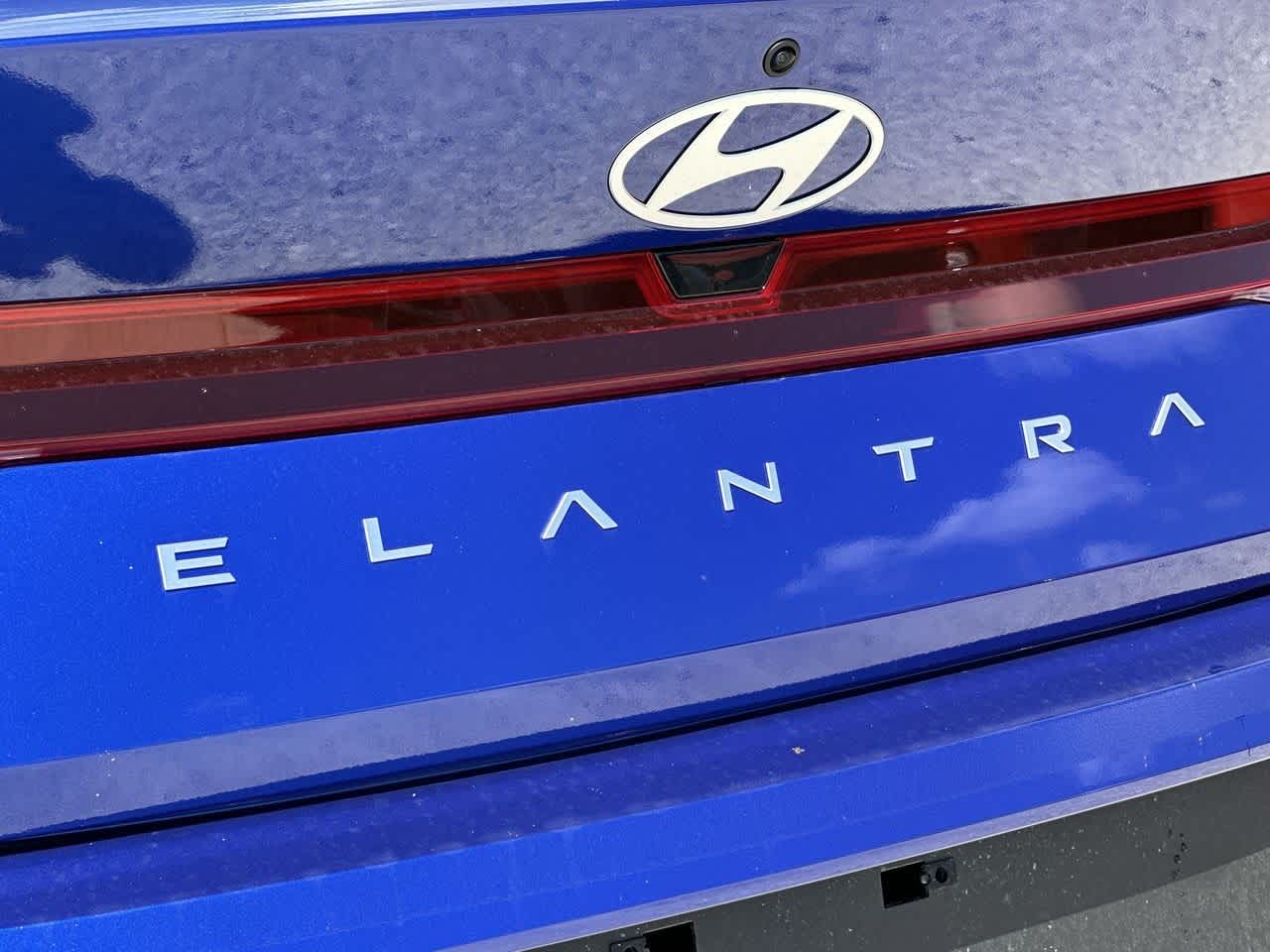 Thumbnail: 2025 Hyundai Elantra - 10