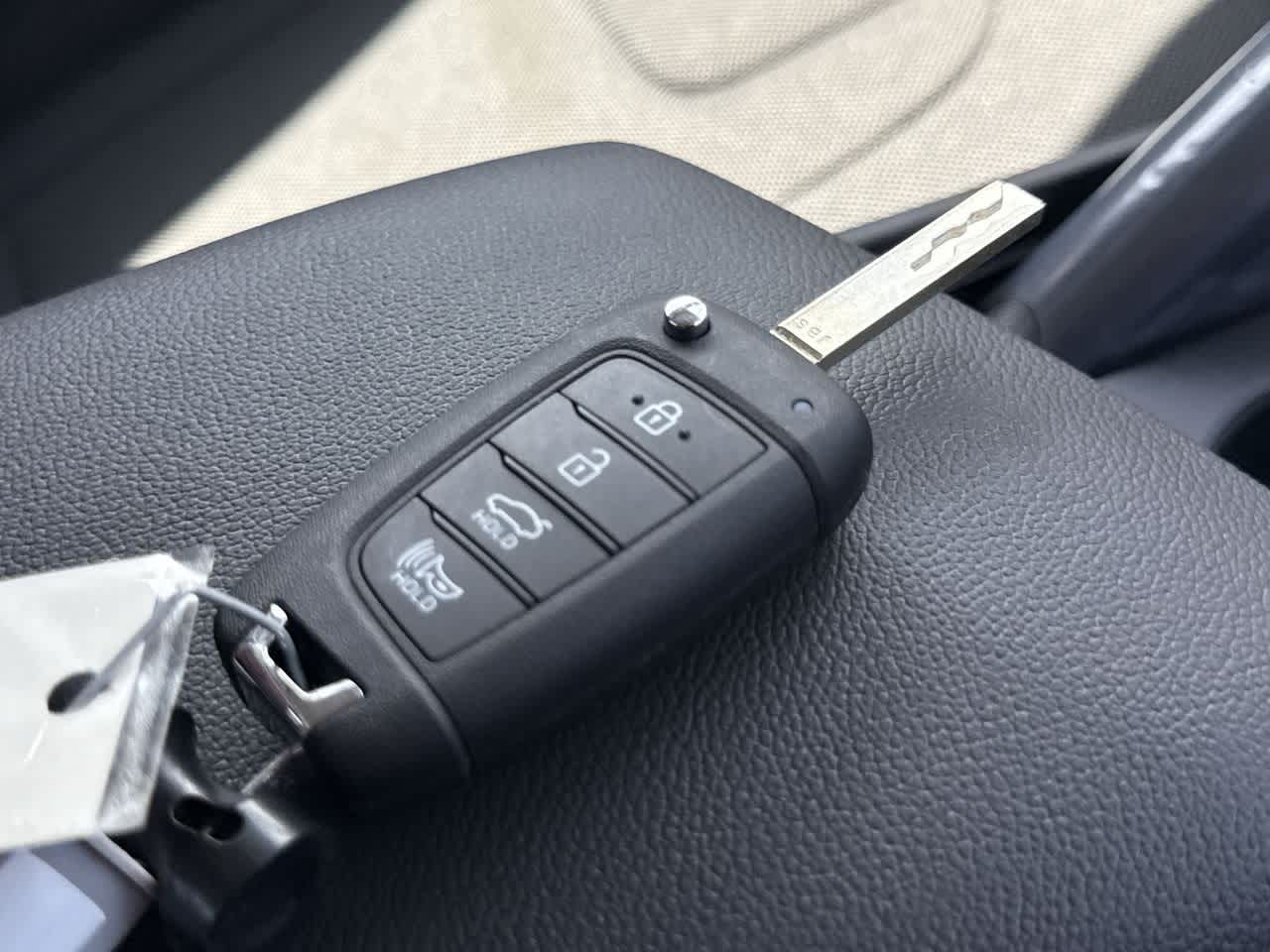 Thumbnail: 2025 Hyundai Elantra - 28