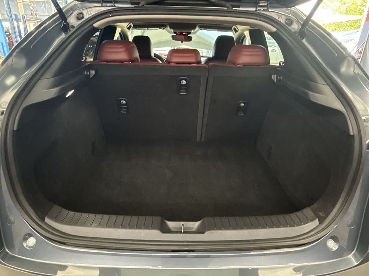 Thumbnail: 2022 Mazda CX-30 - 25