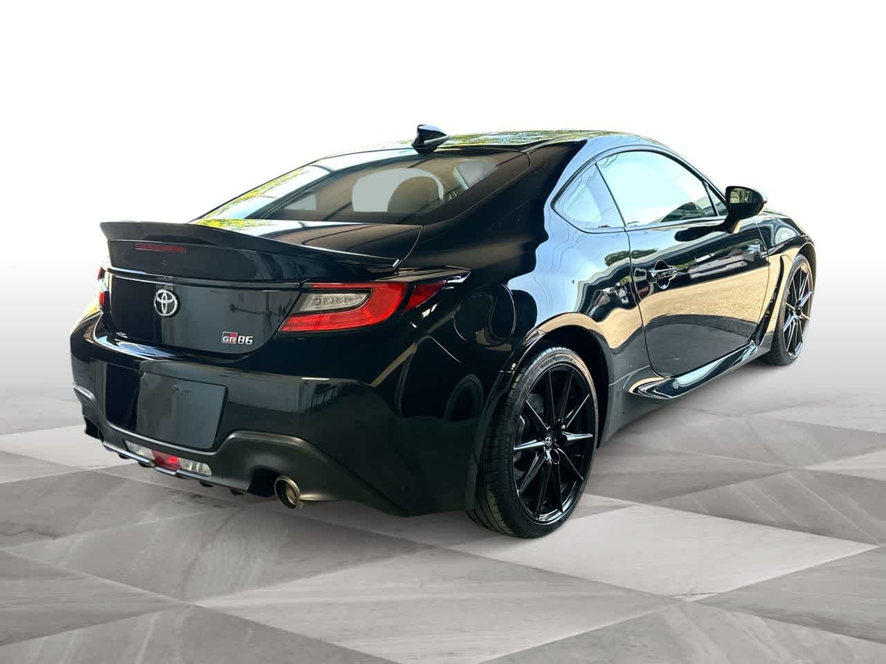 Thumbnail: 2024 Toyota GR86 - 8