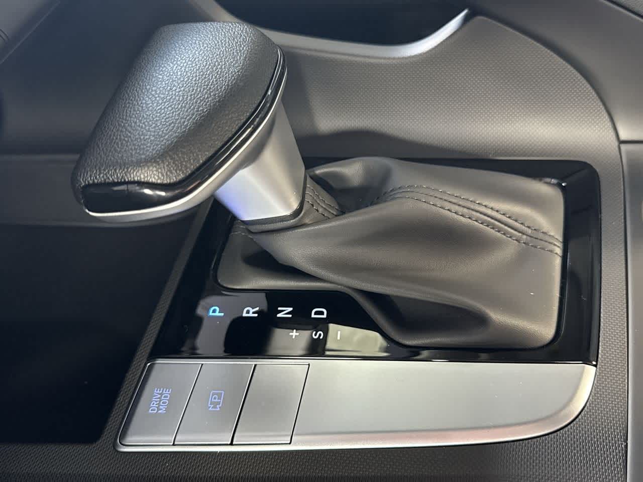 Thumbnail: 2025 Hyundai Elantra - 21