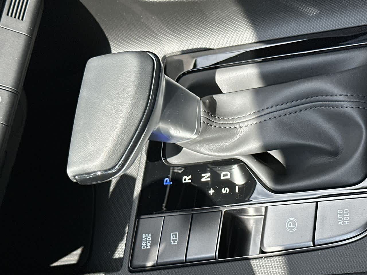 Thumbnail: 2025 Hyundai Elantra - 21