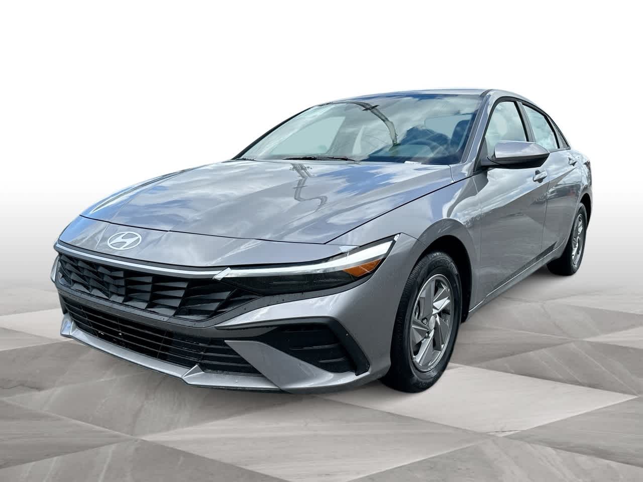 Thumbnail: 2025 Hyundai Elantra - 4