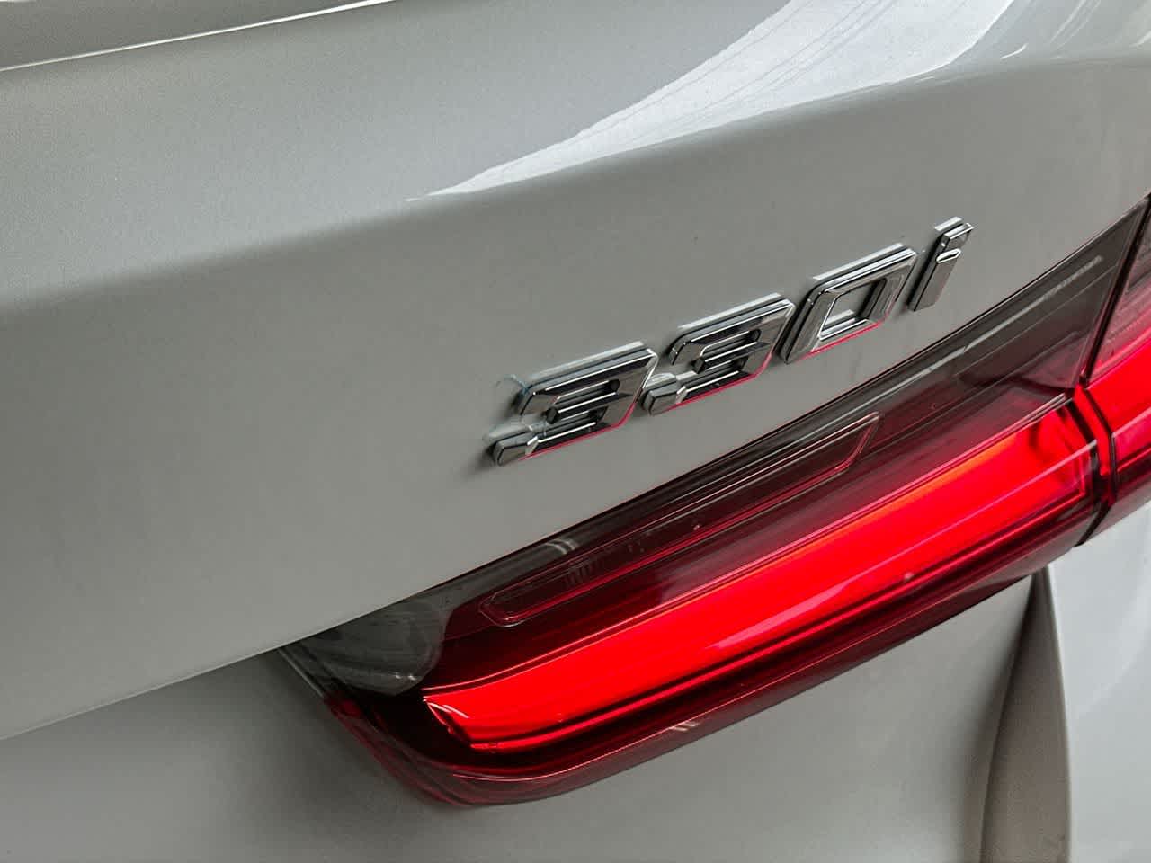Thumbnail: 2025 BMW 3 Series - 10
