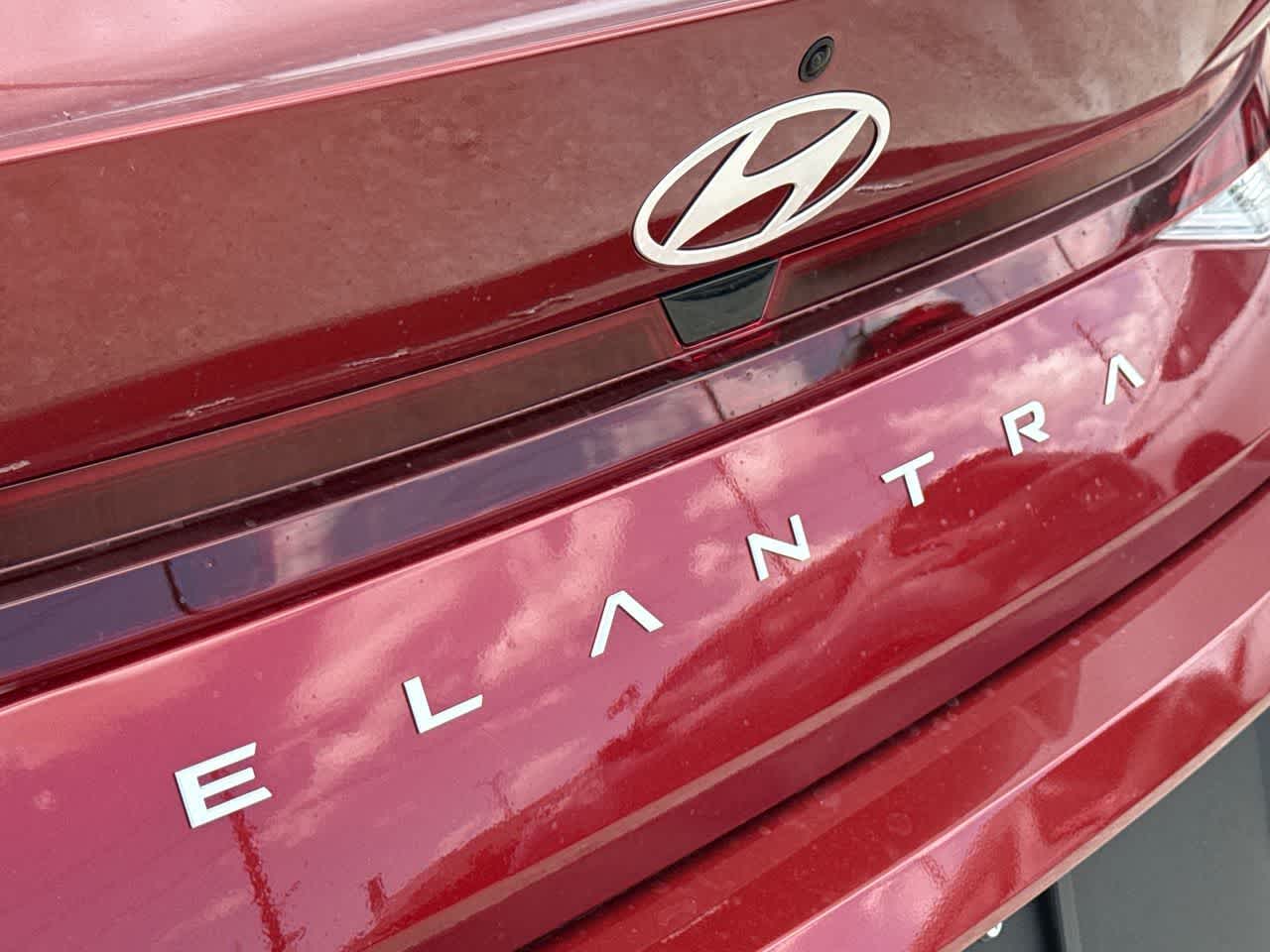 Thumbnail: 2025 Hyundai Elantra - 10