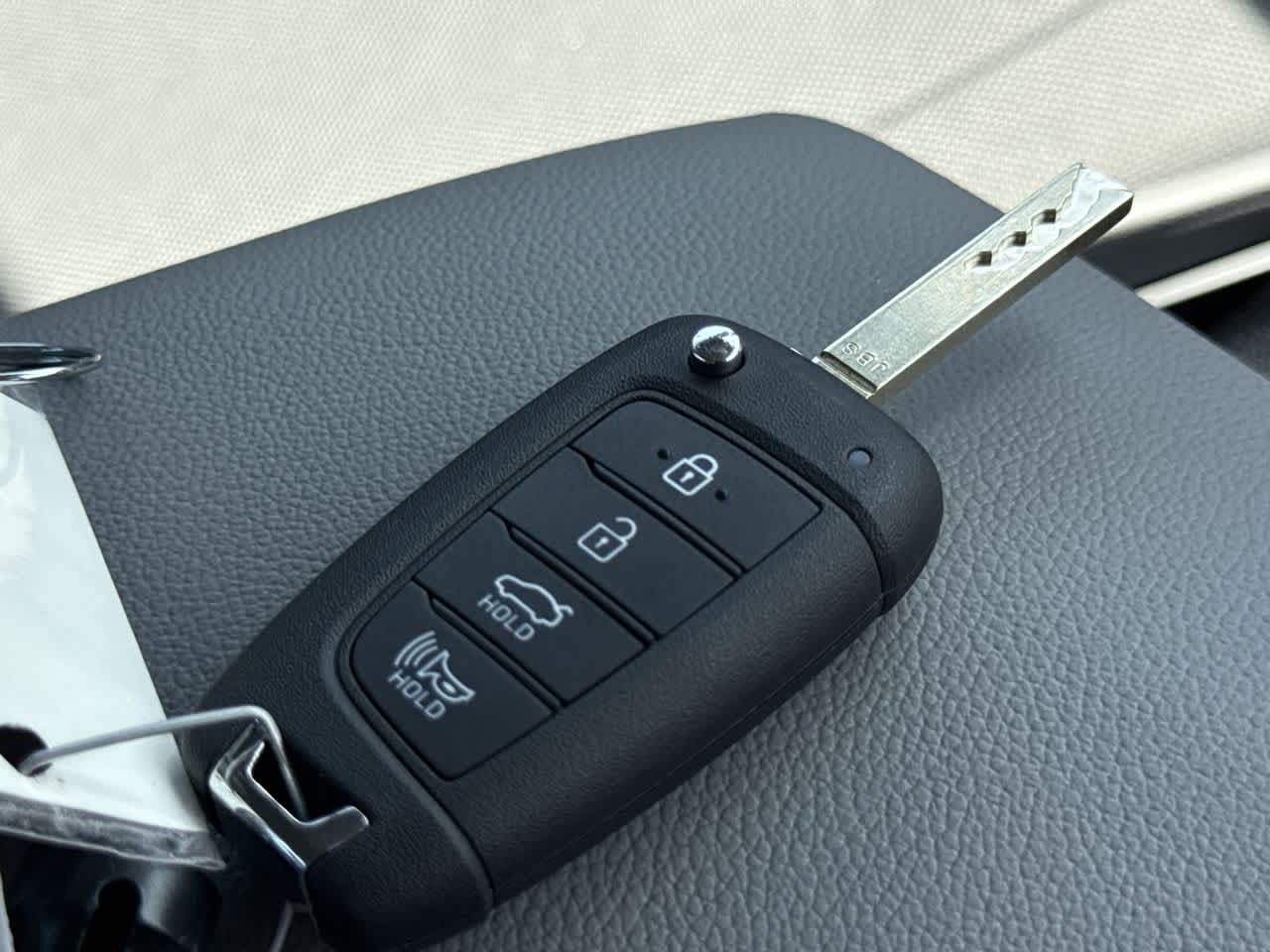 Thumbnail: 2025 Hyundai Elantra - 28