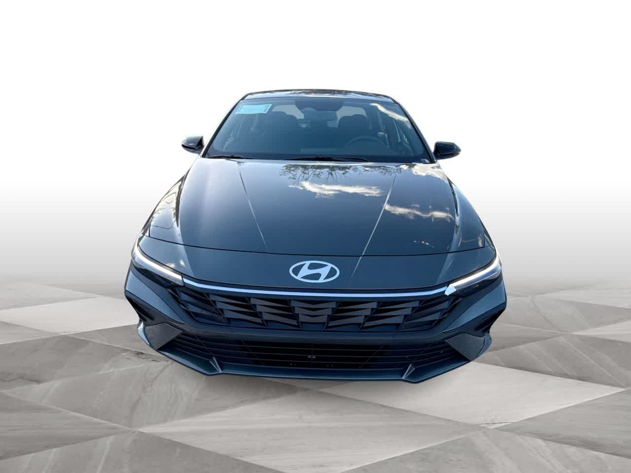 Thumbnail: 2026 Hyundai Elantra - 3