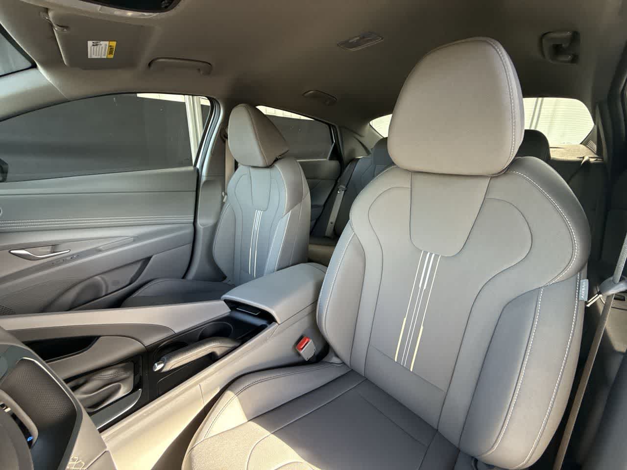 Thumbnail: 2025 Hyundai Elantra - 14