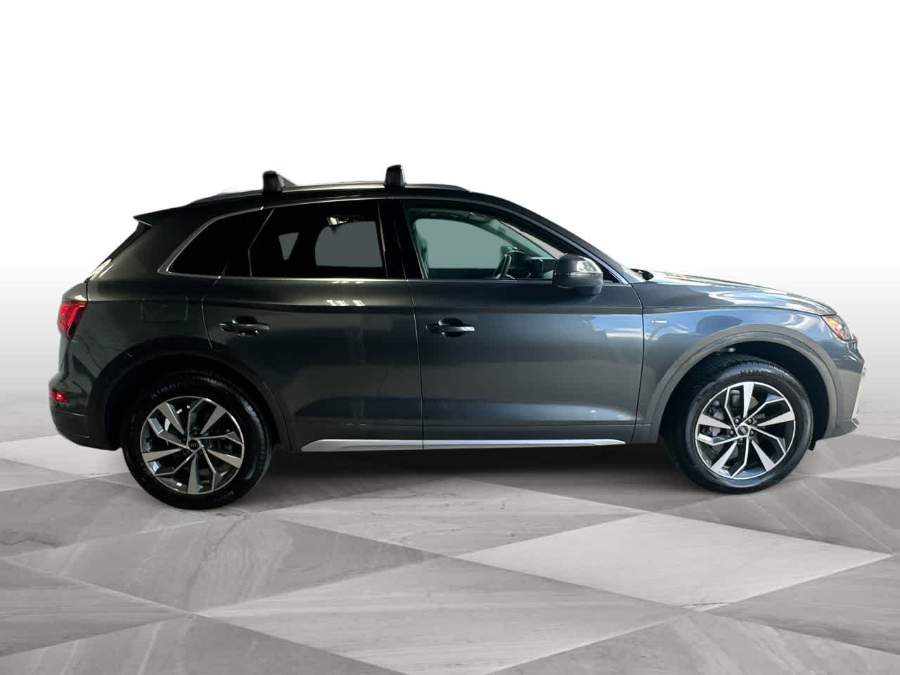 Thumbnail: 2025 Audi Q5 - 9