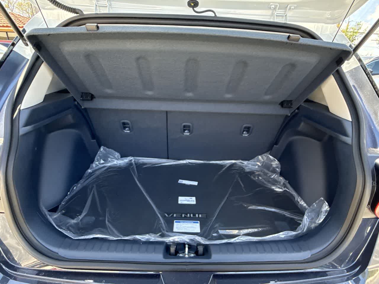 Thumbnail: 2026 Hyundai Venue - 25