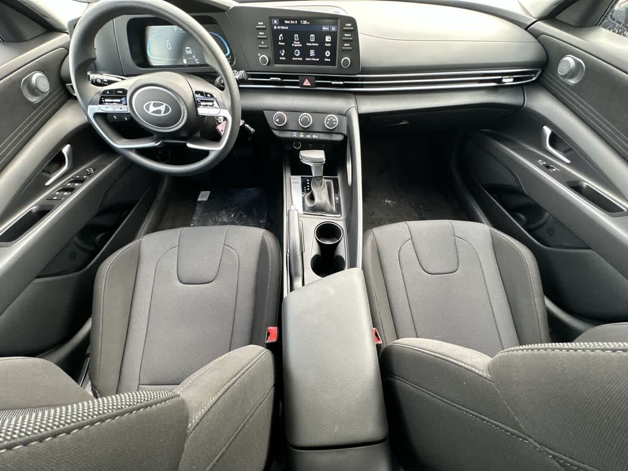 Thumbnail: 2025 Hyundai Elantra - 24