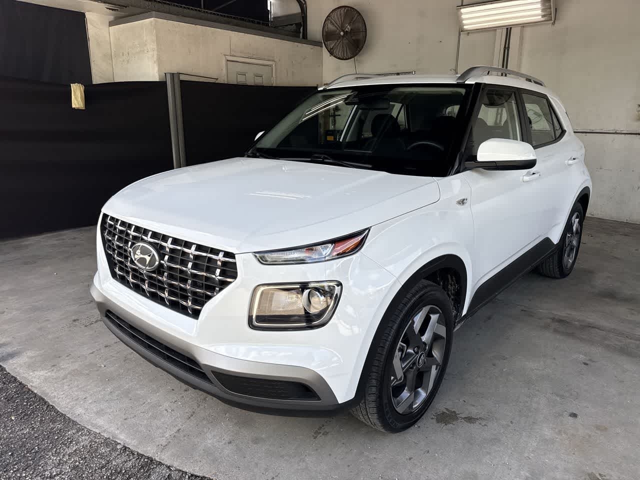 Thumbnail: 2025 Hyundai Venue - 1