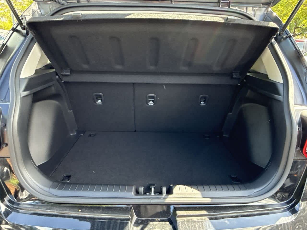 Thumbnail: 2025 Hyundai Venue - 25