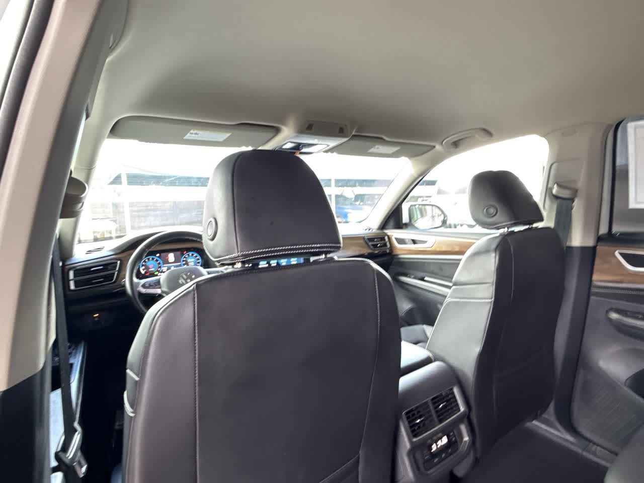 Thumbnail: 2024 Volkswagen Atlas - 23